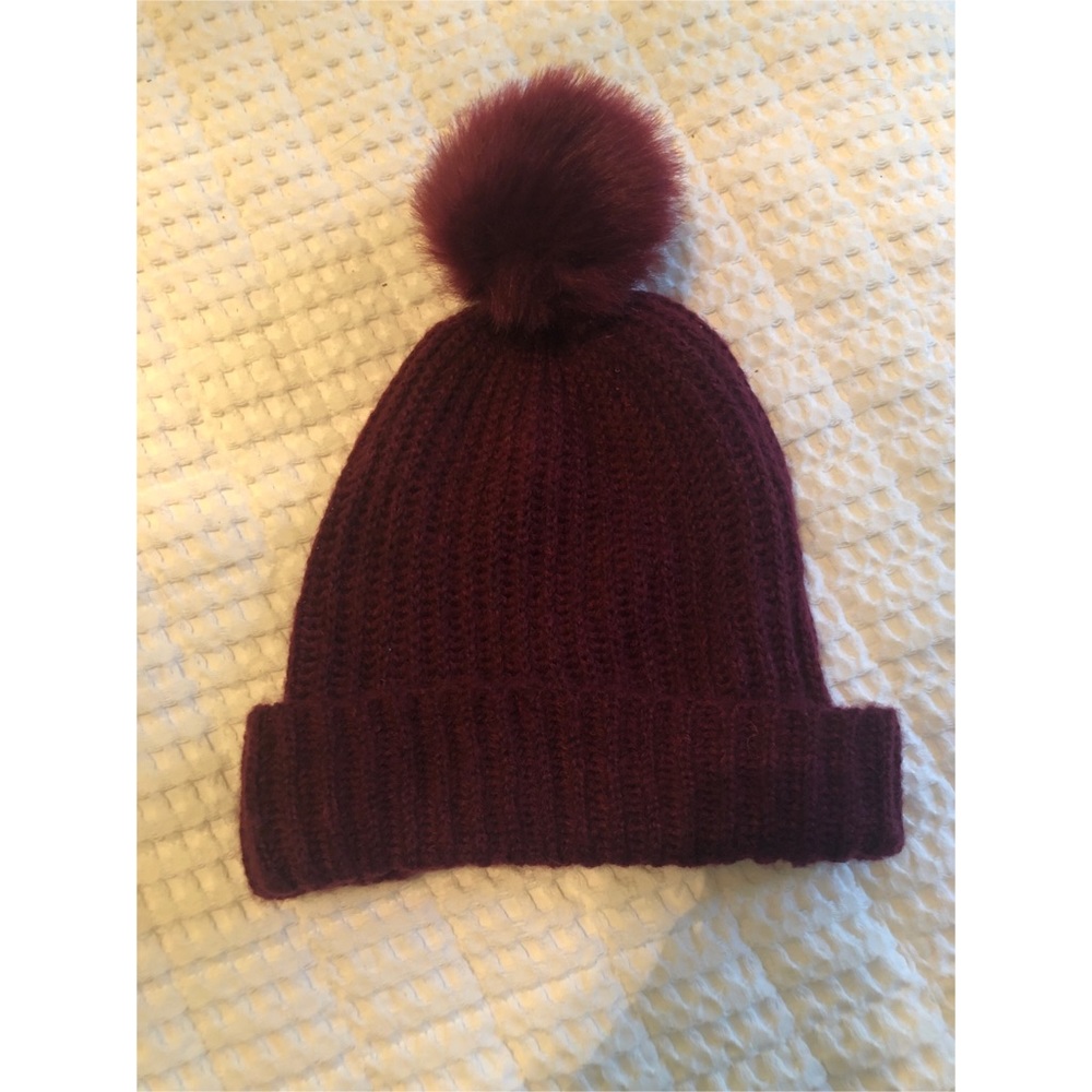 Burgundy Knit Beanie w/ Pom Pom
